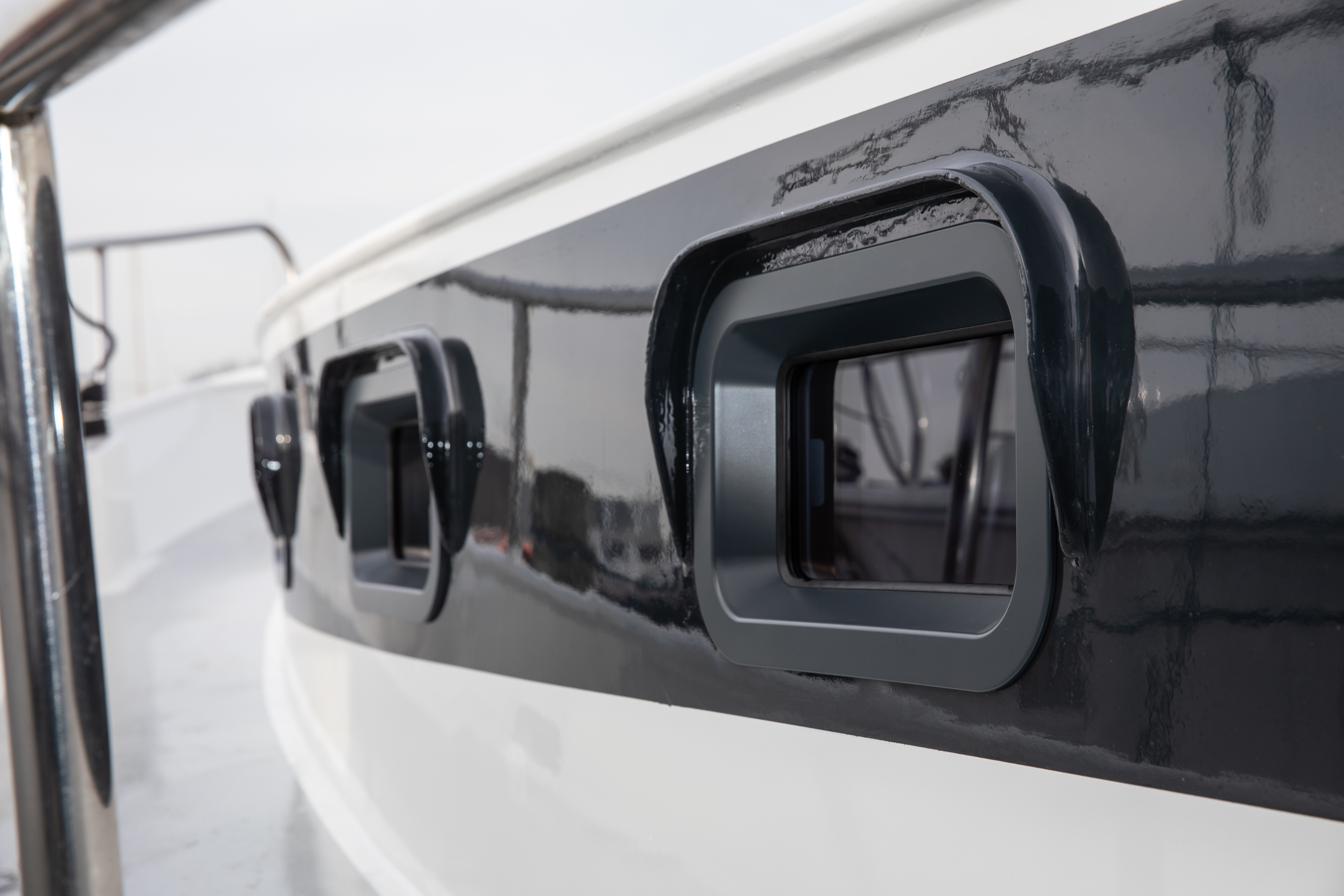 Rectangular portholes